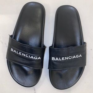 Balenciaga pool slides